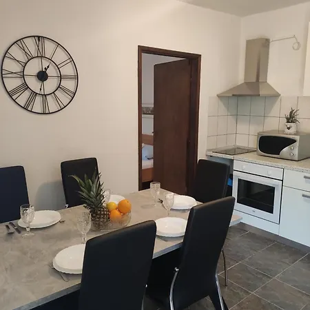 Apartment Paraiso